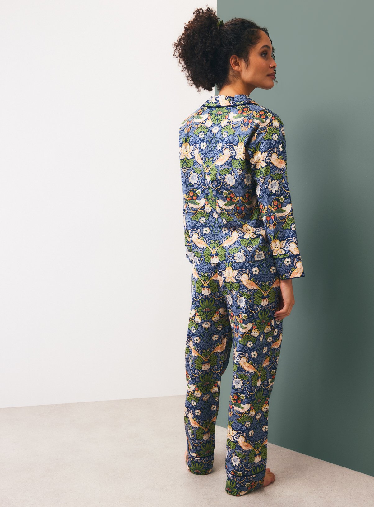 Tu x Morris & Co. Strawberry Thief Sateen Traditional Pyjamas M - Image 4 thumbnail